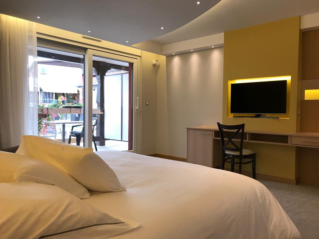 Au Soleil, Hotel Restaurant & Spa Valff Екстер'єр фото